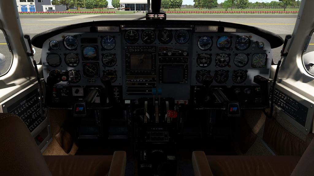 Alabeo_PA31_Chieftain_Cockpit 2.jpg